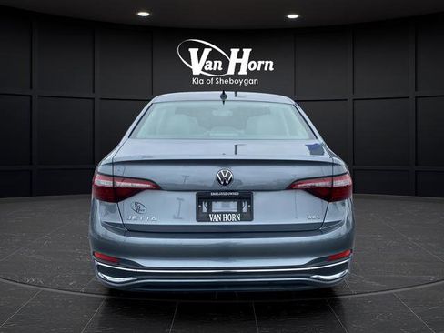 Used 2024 Volkswagen Jetta SEL FWD image 4