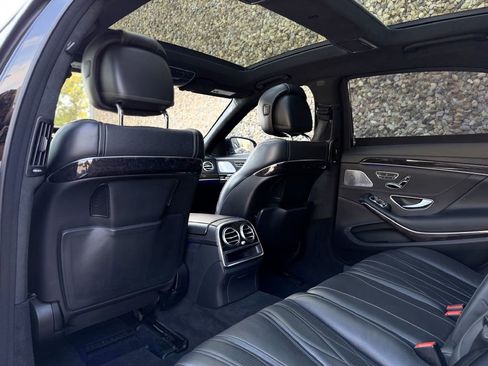 Used 2015 Mercedes-Benz S 63 AMG 4MATIC Sedan image 24