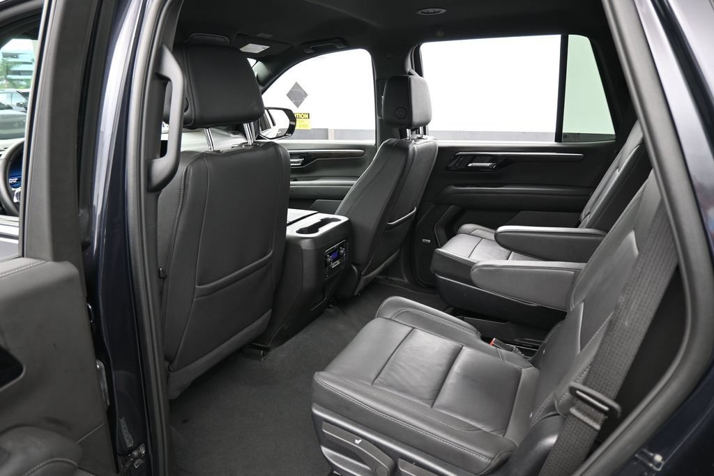 Used 2025 Chevrolet Tahoe LT w/ Comfort Package RWD image 39
