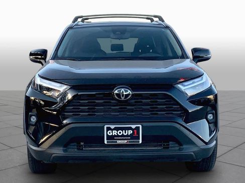 Used 2025 Toyota RAV4 XLE Premium FWD image 4