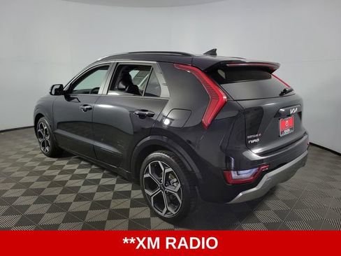 Used 2023 Kia Niro SX Touring FWD image 6