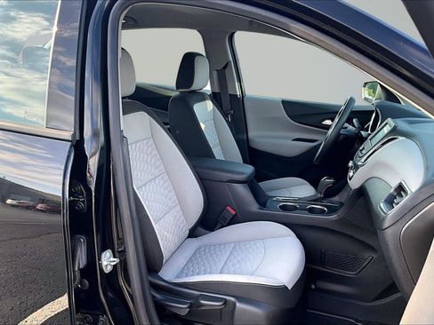 Used 2018 Chevrolet Equinox LS FWD image 8