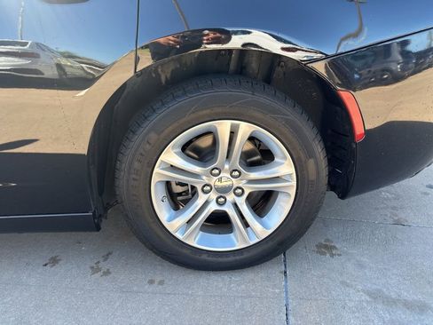 Used 2023 Dodge Charger SXT RWD image 8
