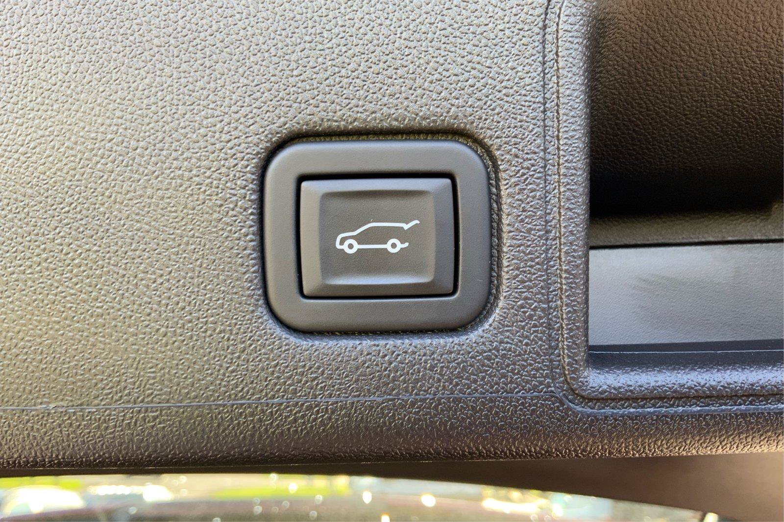 Used 2023 GMC Terrain SLE w/ Driver Convenience Package AWD/4WD image 31