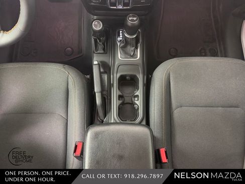 Used 2024 Jeep Wrangler Unlimited Sport AWD/4WD image 29