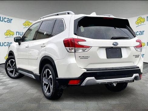 Used 2023 Subaru Forester Touring image 4