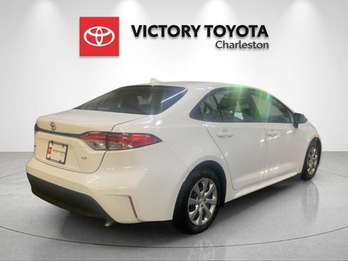 Used 2026 Toyota Corolla LE FWD image 7