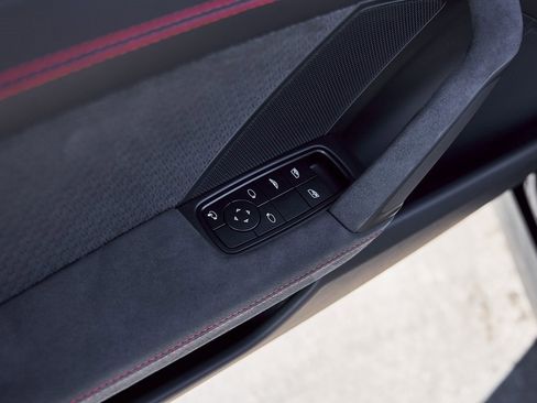 Used 2026 Porsche 911 Carrera GTS w/ Premium Package image 28