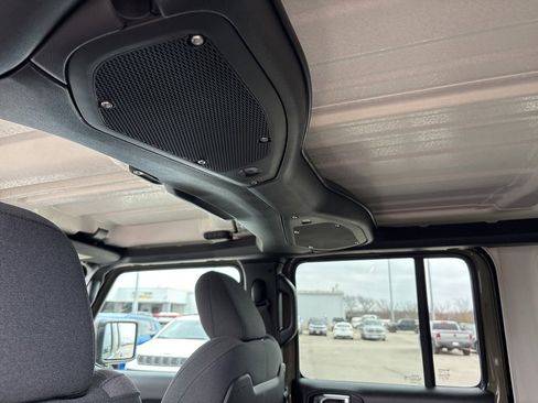 New 2026 Jeep Wrangler Unlimited Rubicon image 26