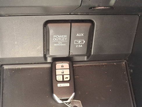 Used 2022 Honda Pilot Sport image 26