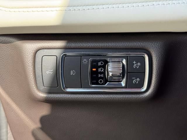 Used 2022 Lincoln Aviator Black Label w/ Dynamic Handling Package AWD/4WD image 21