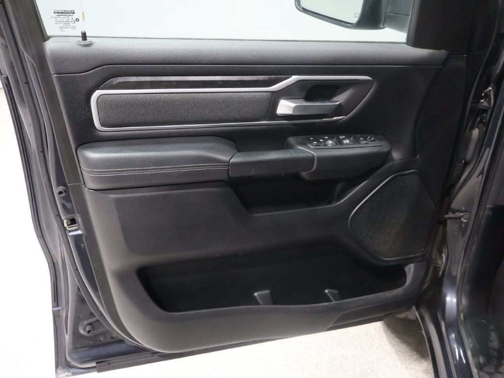 Used 2020 RAM 1500 Big Horn AWD/4WD image 14