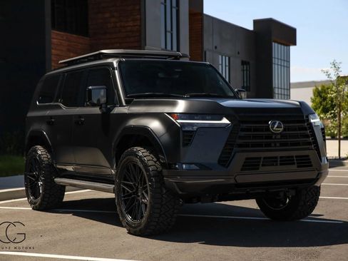 Used 2025 Lexus GX 550 image 16