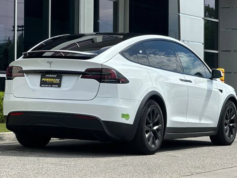 Used 2023 Tesla Model X AWD/4WD image 4