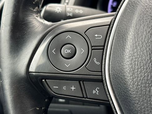 Used 2019 Toyota Camry SE image 25