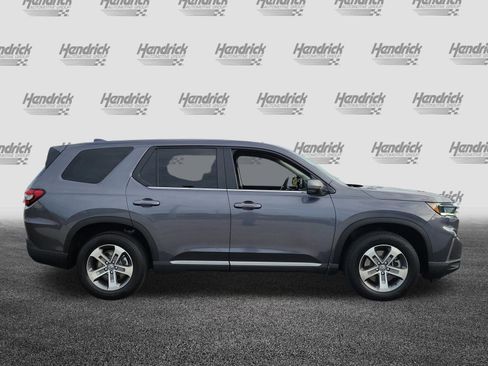 Used 2025 Honda Pilot EX-L image 8