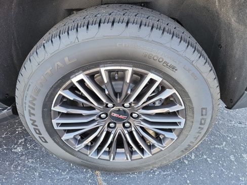 New 2026 GMC Yukon XL Elevation w/ Elevation Premium Package image 7