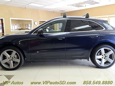 Used 2017 Porsche Macan S AWD/4WD image 3