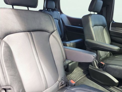 New 2026 Jeep Grand Wagoneer Limited AWD/4WD image 17