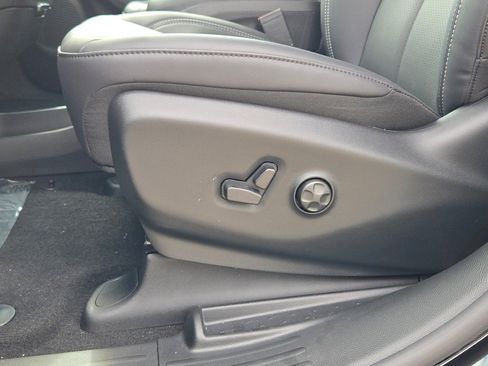 New 2026 Chrysler Pacifica Select image 27