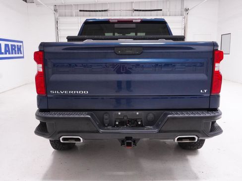 Used 2022 Chevrolet Silverado 1500 LT Trail Boss w/ Convenience Package II image 7