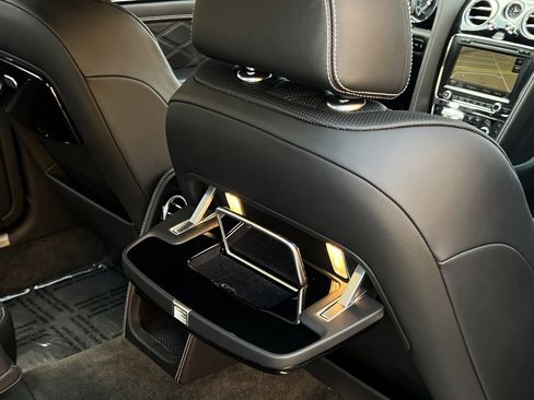 Used 2014 Bentley Flying Spur W12 image 38