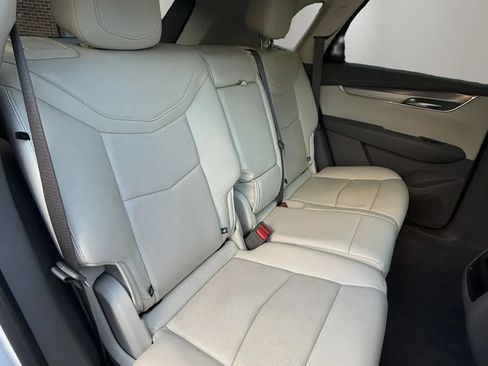 Used 2020 Cadillac XT5 Premium Luxury FWD image 25