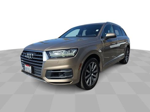 Used 2019 Audi Q7 3.0T Premium Plus w/ Premium Plus Package AWD/4WD image 1