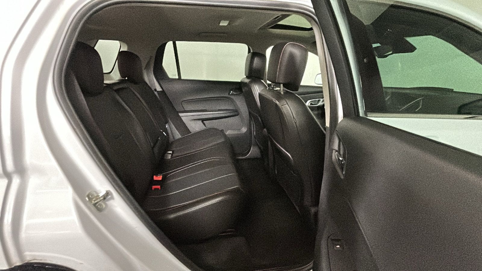 Used 2017 GMC Terrain SLT w/ Open Road Package FWD image 28