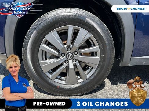 Used 2024 Nissan Pathfinder SV AWD/4WD image 10