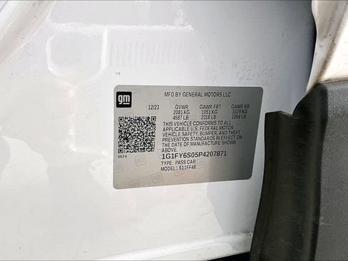 Used 2023 Chevrolet Bolt EUV LT w/ Driver Confidence Package FWD image 44