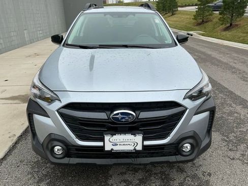 Certified 2025 Subaru Outback Premium AWD/4WD image 8