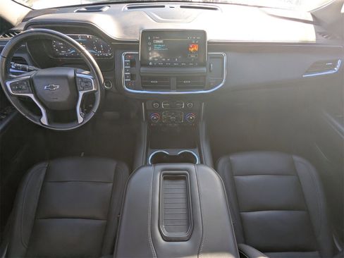 Used 2022 Chevrolet Suburban Z71 image 15
