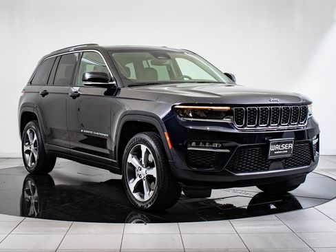 Used 2022 Jeep Grand Cherokee Limited 4xe image 5