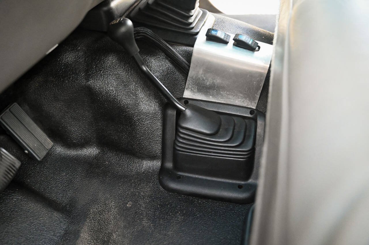 Used 2001 Ford F350 XLT AWD/4WD image 88