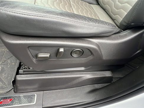 Used 2024 Chevrolet Silverado 1500 ZR2 w/ Technology Package image 14