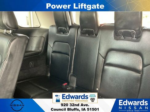 Used 2023 Nissan Pathfinder SL w/ Black Appearance Package AWD/4WD image 14