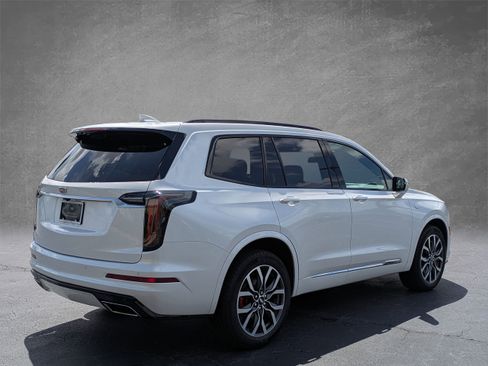 Certified 2024 Cadillac XT6 Sport image 5