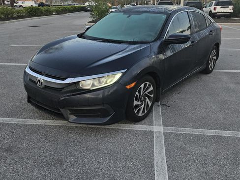 Used 2017 Honda Civic EX image 1