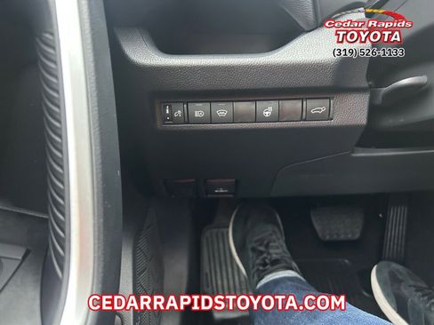 Used 2025 Toyota RAV4 XLE image 10