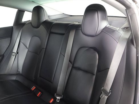 Used 2018 Tesla Model 3 Long Range image 32