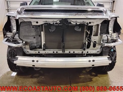 Used 2020 Toyota Tundra SR5 w/ SR5 Leather Package AWD/4WD image 16