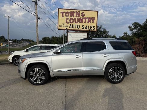 Used 2019 GMC Acadia Denali FWD image 4