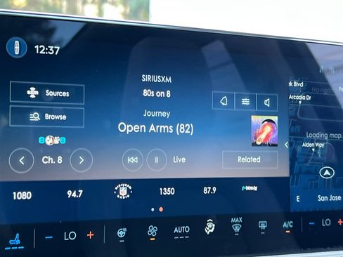 Used 2025 Lincoln Corsair Grand Touring w/ Equipment Group 301A image 18