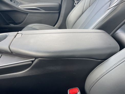 Certified 2021 Toyota Avalon XLE w/ Moonroof Package image 14