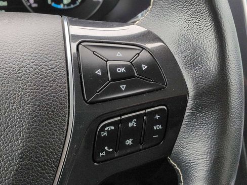 Used 2017 Ford Explorer Platinum image 26