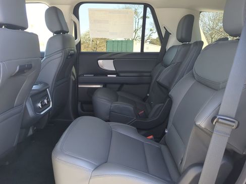 New 2026 Ford Expedition Active RWD image 12