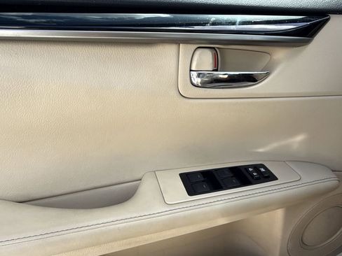 Used 2015 Lexus ES 350 image 29