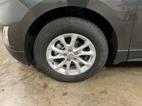 Used 2021 Chevrolet Equinox LT AWD/4WD image 14