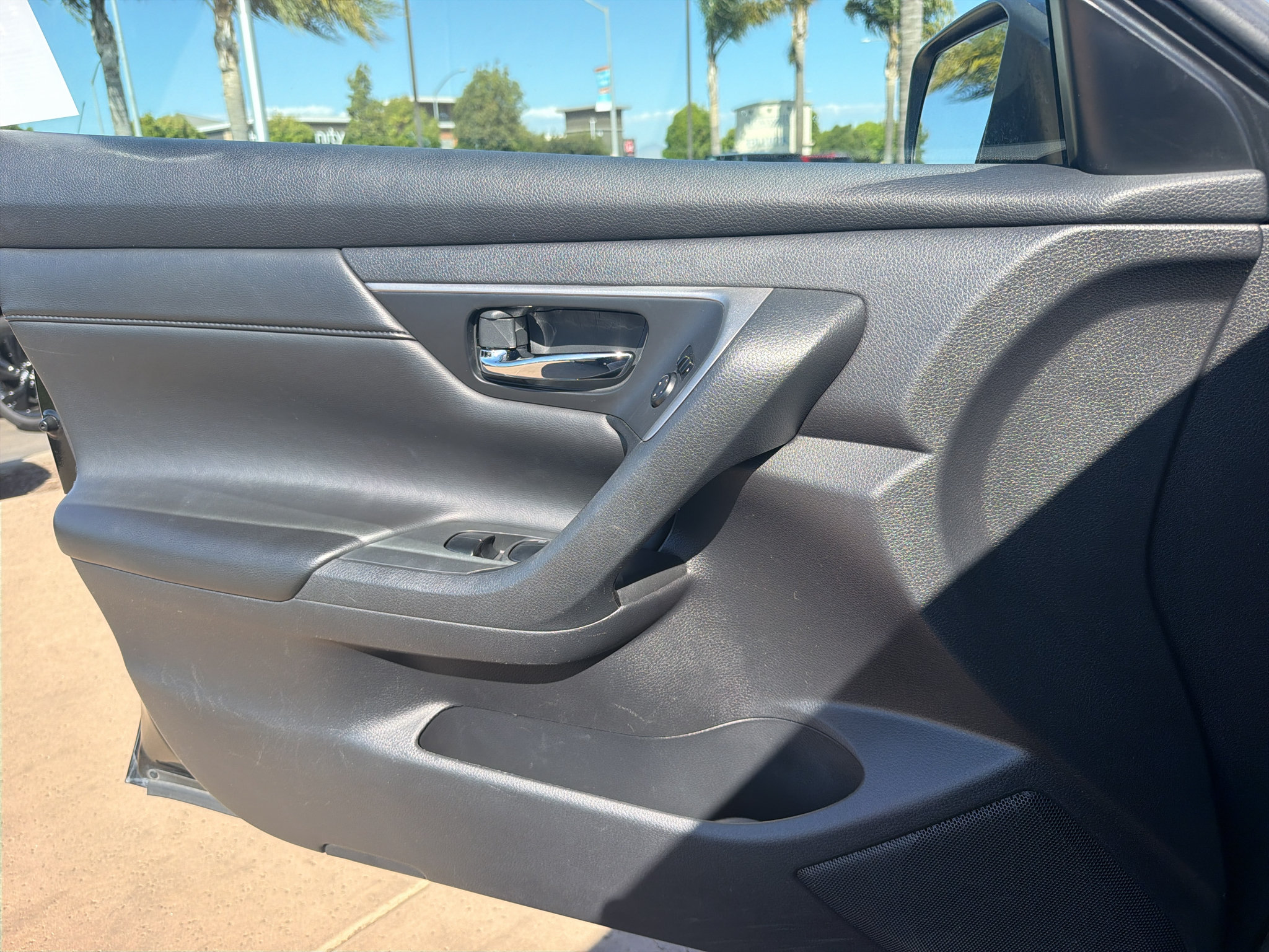 Used 2015 Nissan Altima 2.5 S w/ Power Driver Seat Package FWD image 13
